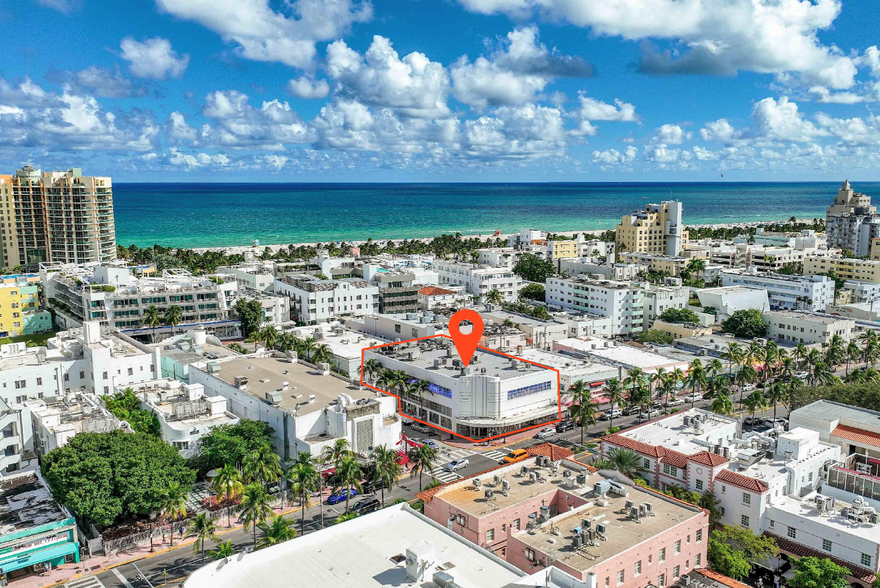 Primary Photo Of 220 Espanola Way, Miami Beach Storefront For Sale