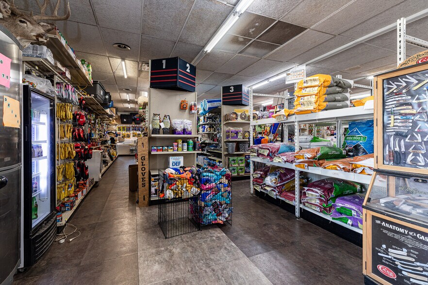 More Photos Of 723 E Highway 89, Kanab Storefront Retail Office For Sale