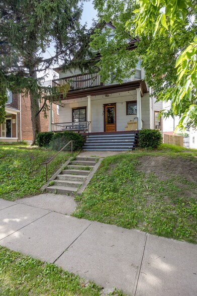 More Photos Of 521 E College St, Iowa City Multifamily For Sale