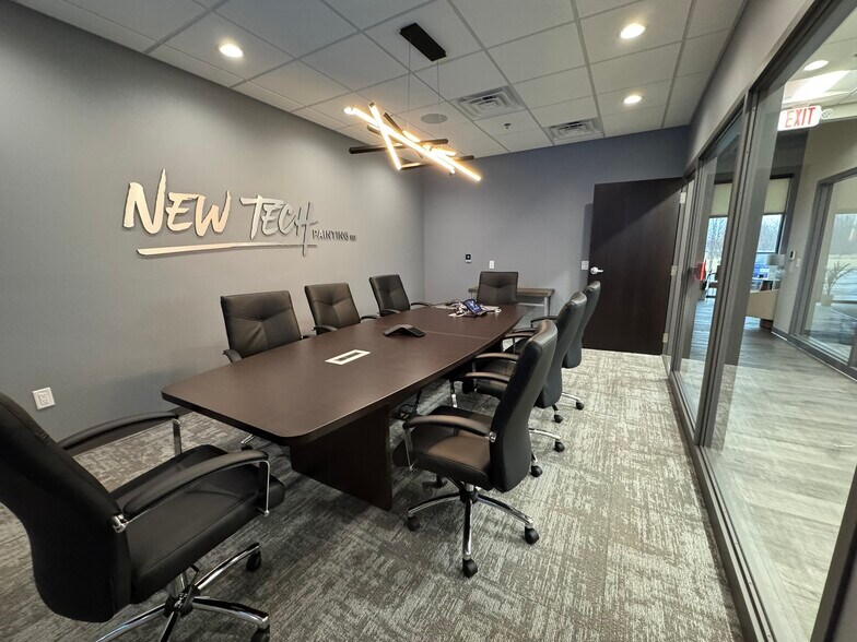 More Photos Of 645 Sandpiper Trl, Cottage Grove Warehouse For Lease