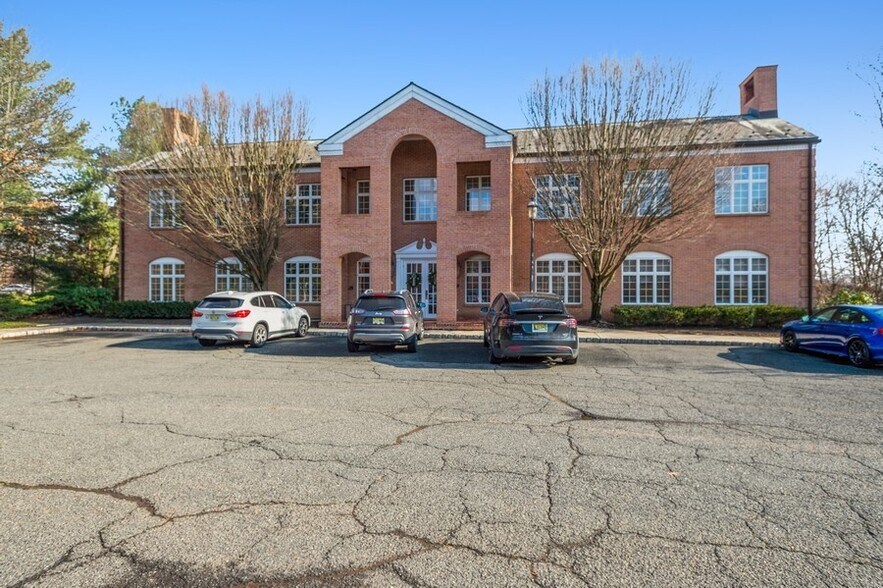 More Photos Of 372 Route 22 West, White House Station Office For Lease