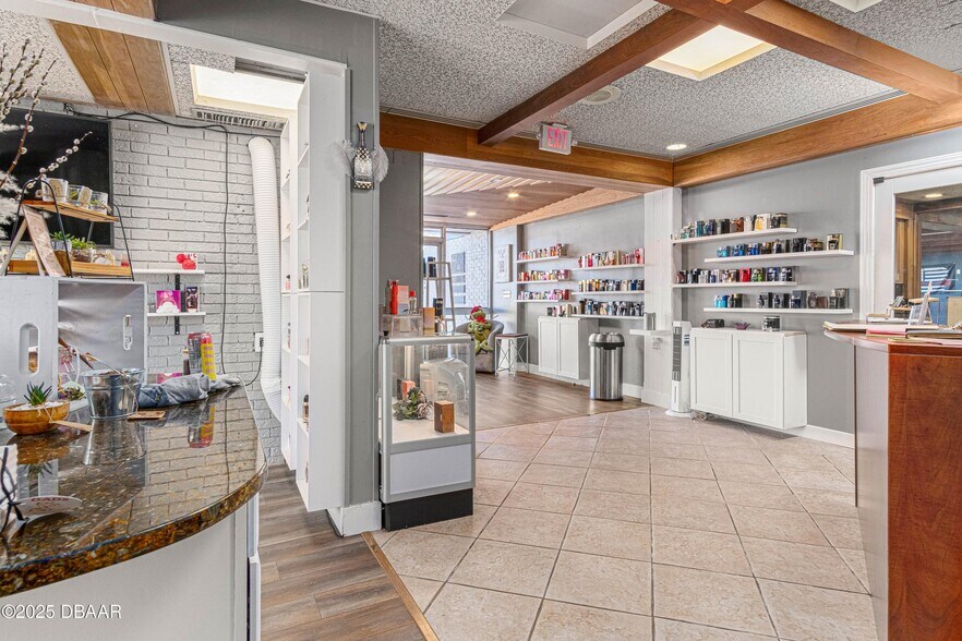 More Photos Of 100-110 E Granada Blvd, Ormond Beach Office For Sale