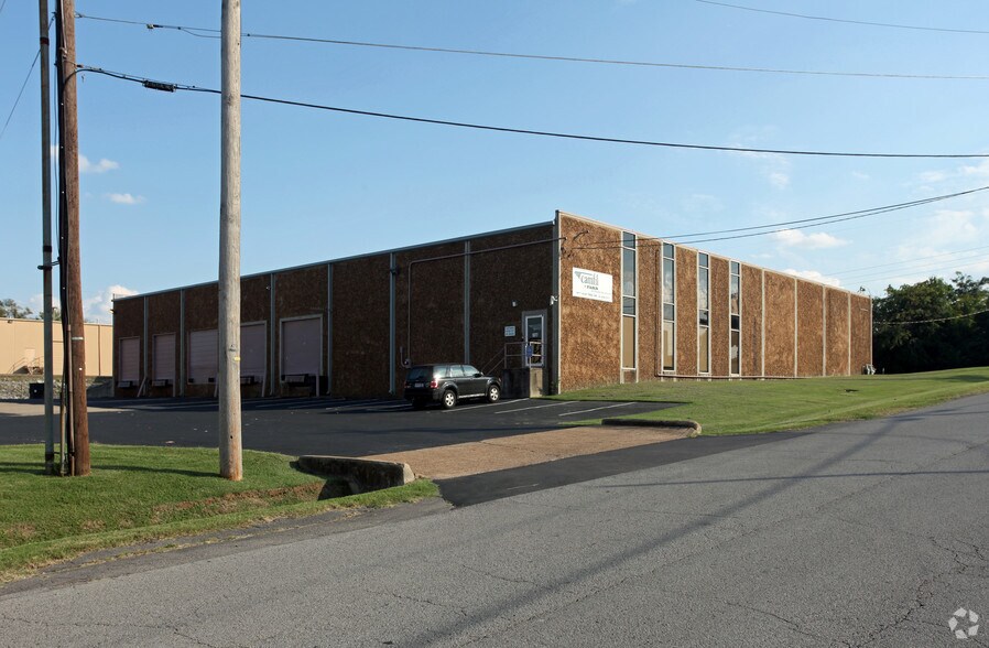 Primary Photo Of 1869-1877 Elm Tree Dr, Nashville Warehouse For Lease