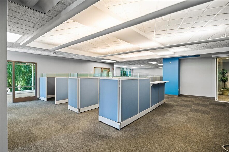 More Photos Of 262-268 Broadway, Saratoga Springs Office Residential For Sale