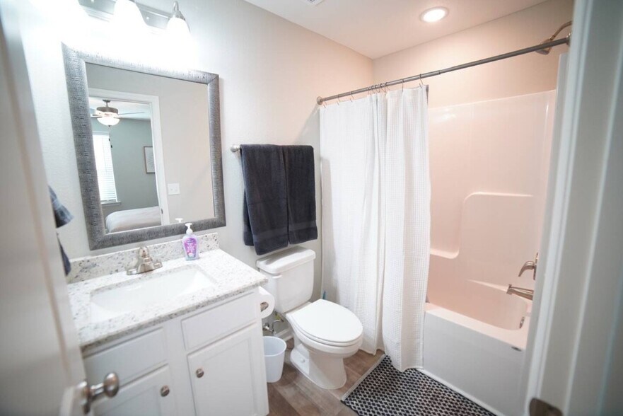 More Photos Of 2282 Del Carmel Way, Tallahassee Apartments For Sale