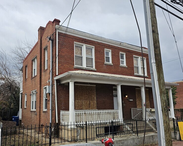 More Photos Of 1941 16th St SE, Washington Apartments For Sale