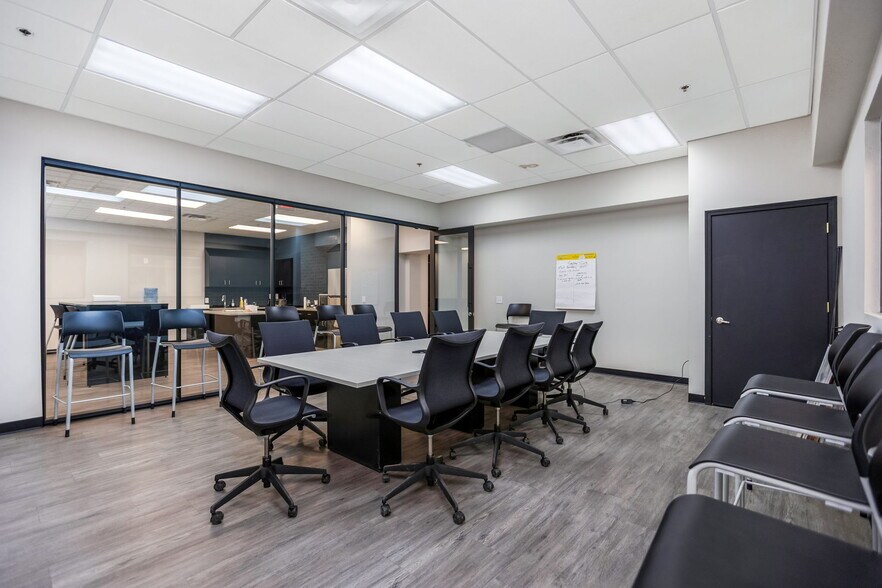 More Photos Of 808 Rhoads Ave, Columbus Warehouse For Sale