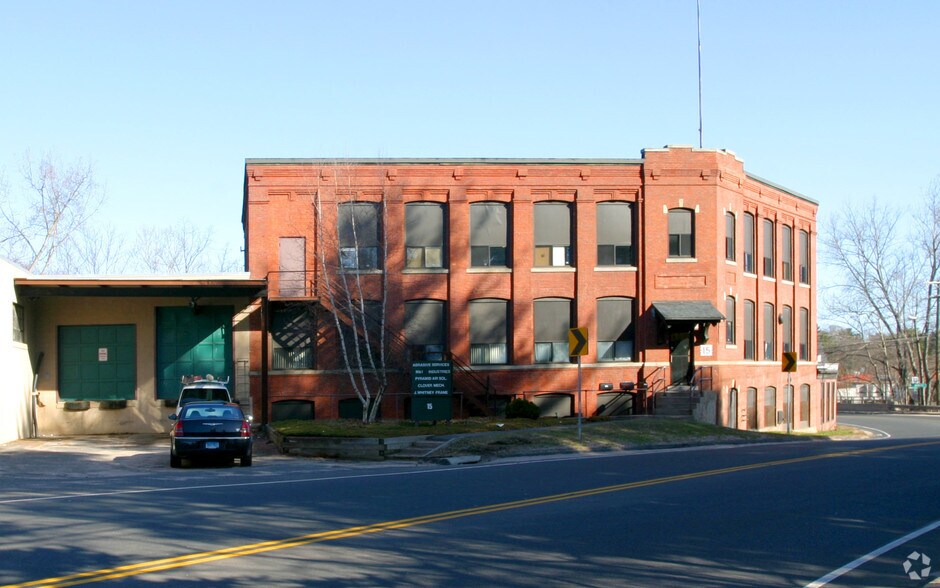 More Photos Of 15 N Washington St, Plainville Manufacturing For Lease