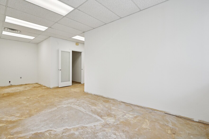 More Photos Of 2740 State Route 10 W, Parsippany Office For Sale