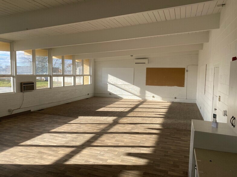 More Photos Of 4511 E Ustick Rd, Caldwell Daycare Center For Lease