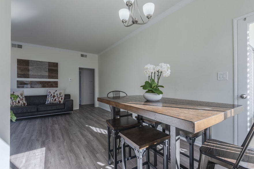 More Photos Of 1214 N Clark St, West Hollywood Apartments For Sale
