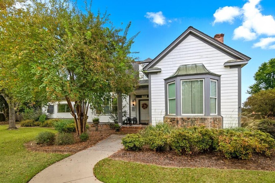 More Photos Of 235 Cedric St, Leesburg Office Residential For Lease