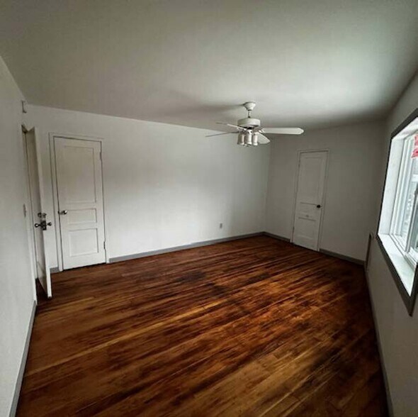 More Photos Of 8440 N Interstate Ave, Portland Freestanding For Lease