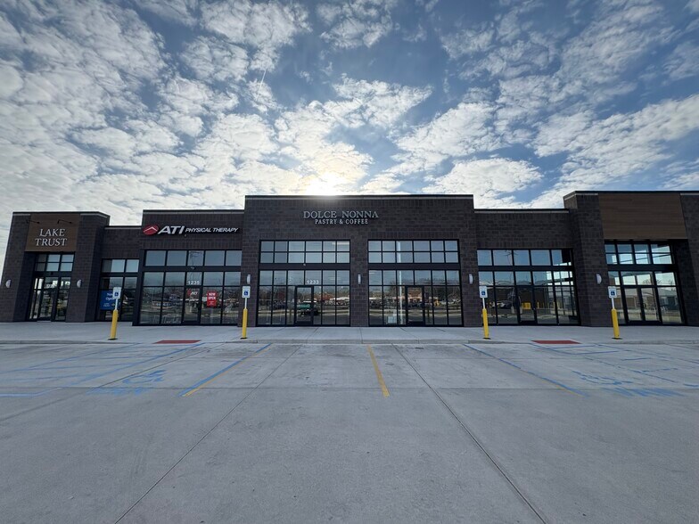 More Photos Of 1229 Holiday Blvd, Monroe Storefront For Lease