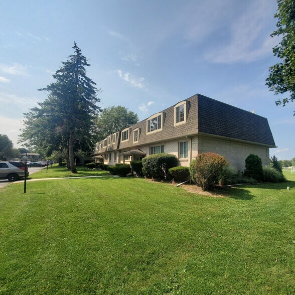 More Photos Of 261 Beattie Ave, Lockport Apartments For Sale