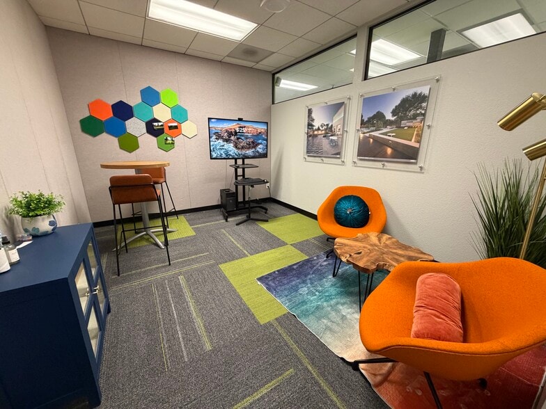 More Photos Of 1570 Oakland Rd, San Jose Research And Development For Sale