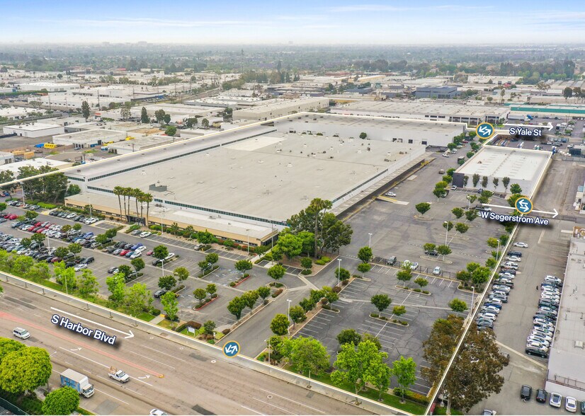 More Photos Of 2701 S Harbor Blvd, Santa Ana Unknown For Lease