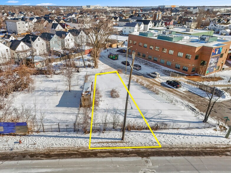 Primary Photo Of 8312 Conant, Hamtramck Land For Sale