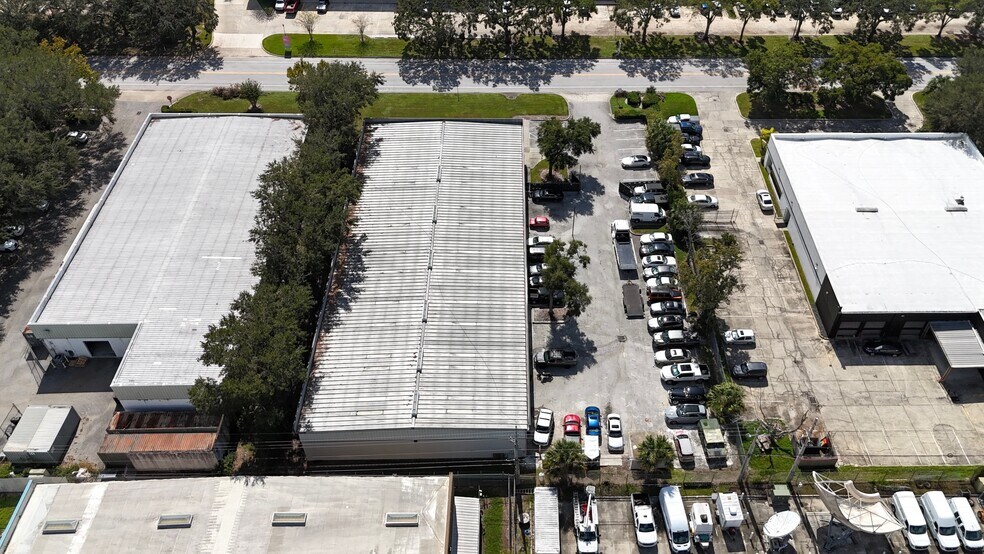 More Photos Of 4539 36th St, Orlando Warehouse For Sale