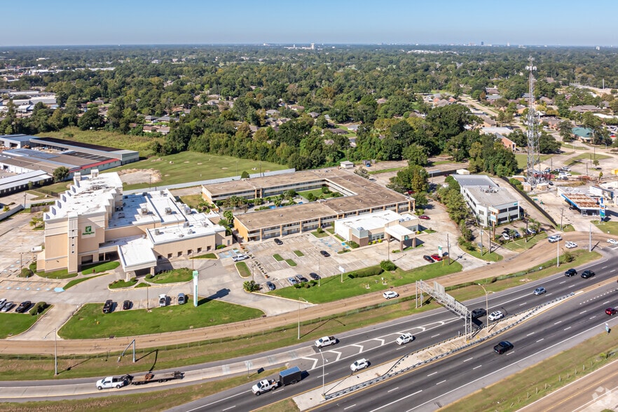 More Photos Of 9970 Airline Hwy, Baton Rouge Hotel For Sale