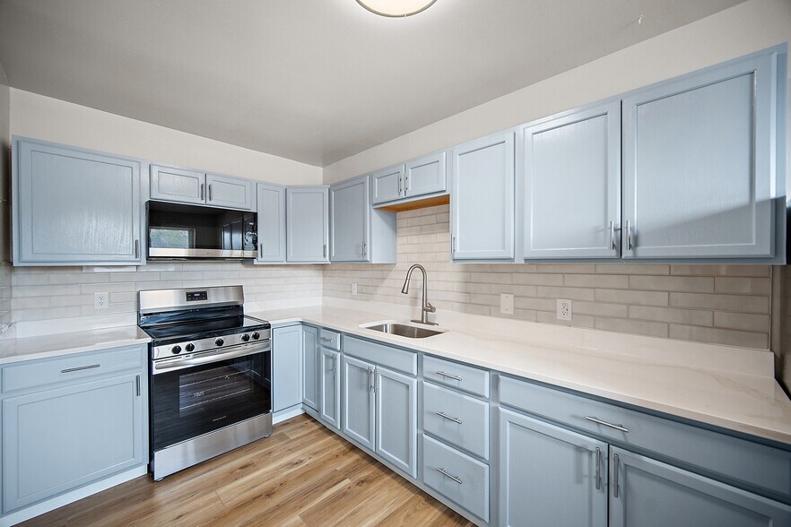 More Photos Of 3551 Baltimore Ave, Pueblo Apartments For Sale