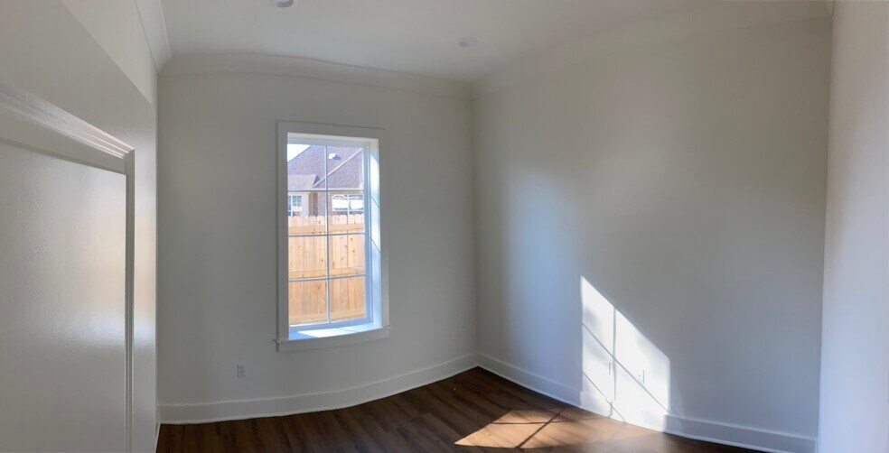 More Photos Of 1923 Southern Loop, Shreveport Loft Creative Space For Lease