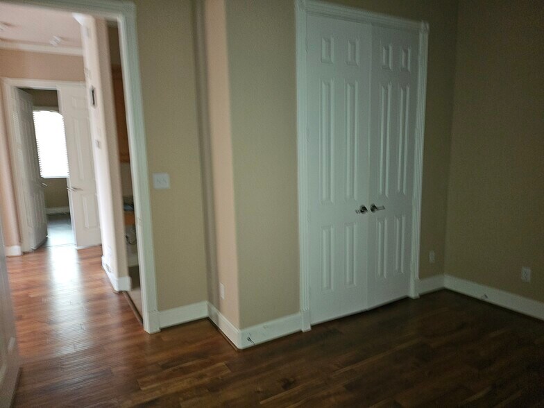 More Photos Of 1804 Snake River Rd, Katy Medical For Lease