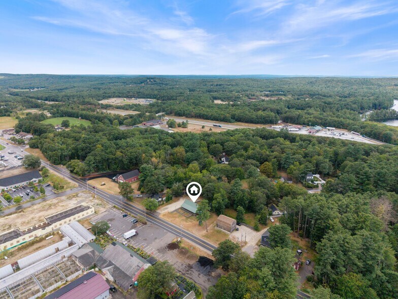 More Photos Of 204 Gray Rd, Cumberland General Retail For Sale