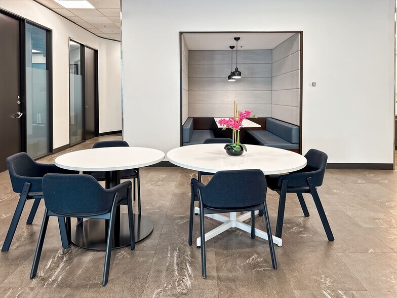 More Photos Of 4900 Hopyard Rd, Pleasanton Coworking Space