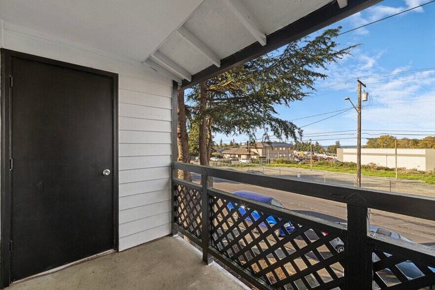 More Photos Of 23110 30th Ave S, Des Moines Apartments For Sale