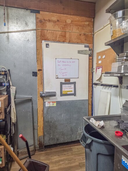 More Photos Of 644 Main St, Lebanon Storefront Retail Office For Sale