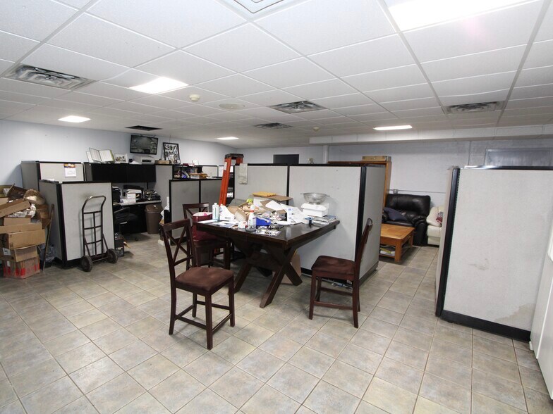 More Photos Of 44 Southbridge Rd, Dudley Light Manufacturing For Sale