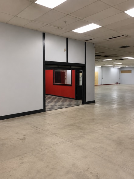 More Photos Of 20 Crescent St, Stamford Warehouse For Sale