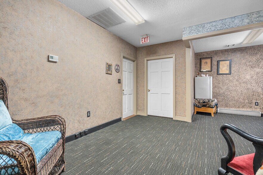 More Photos Of 56 N Bedford St, East Bridgewater Office For Sale