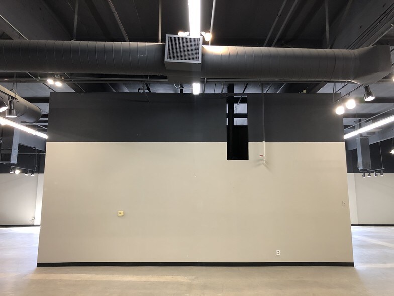More Photos Of 18225 Euclid St, Fountain Valley Storefront Retail Office For Sale