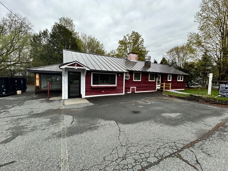 More Photos Of 62 Lyme Rd, Hanover Restaurant For Sale
