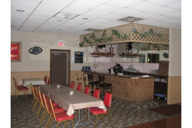 More Photos Of 54 Tuckahoe Rd, Dorothy Bar For Sale