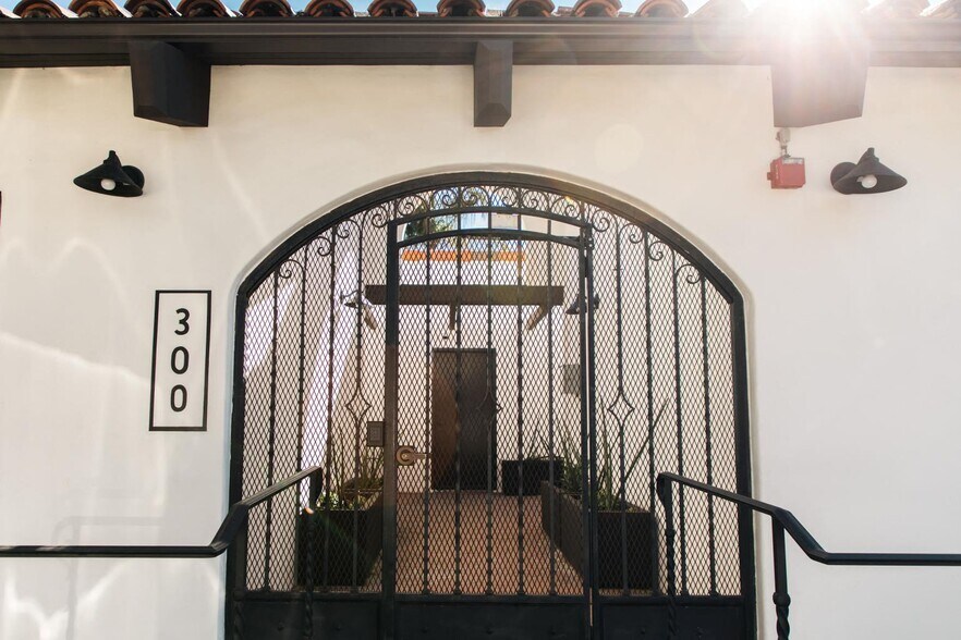 More Photos Of 300 E Santa Clara St, Ventura Medical For Lease