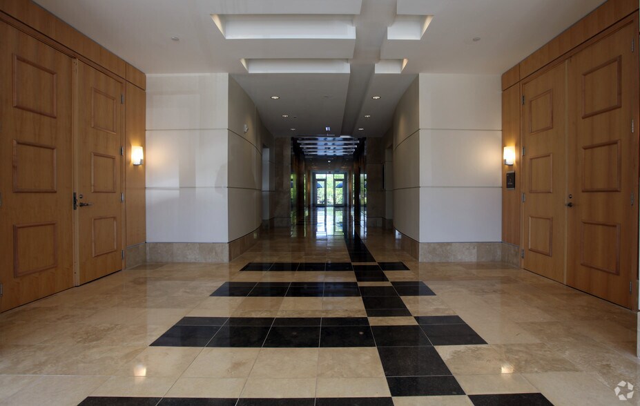 More Photos Of 580 Kingsley Park Dr, Fort Mill Office For Lease