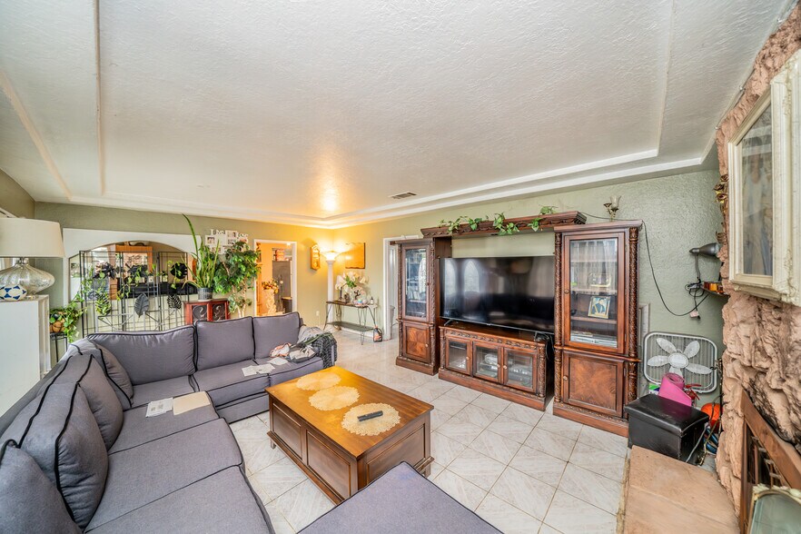 More Photos Of 19340 Jurupa Ave, Bloomington Land For Sale