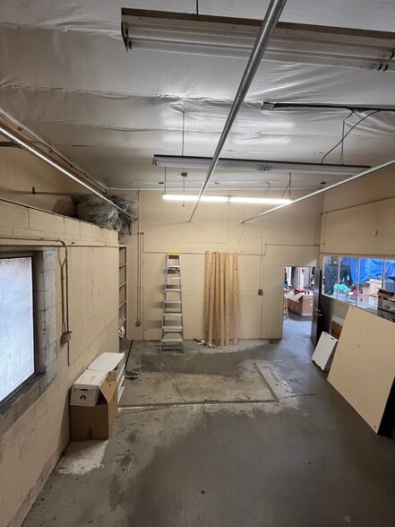 More Photos Of 7610 San Fernando Rd, Sun Valley Warehouse For Sale