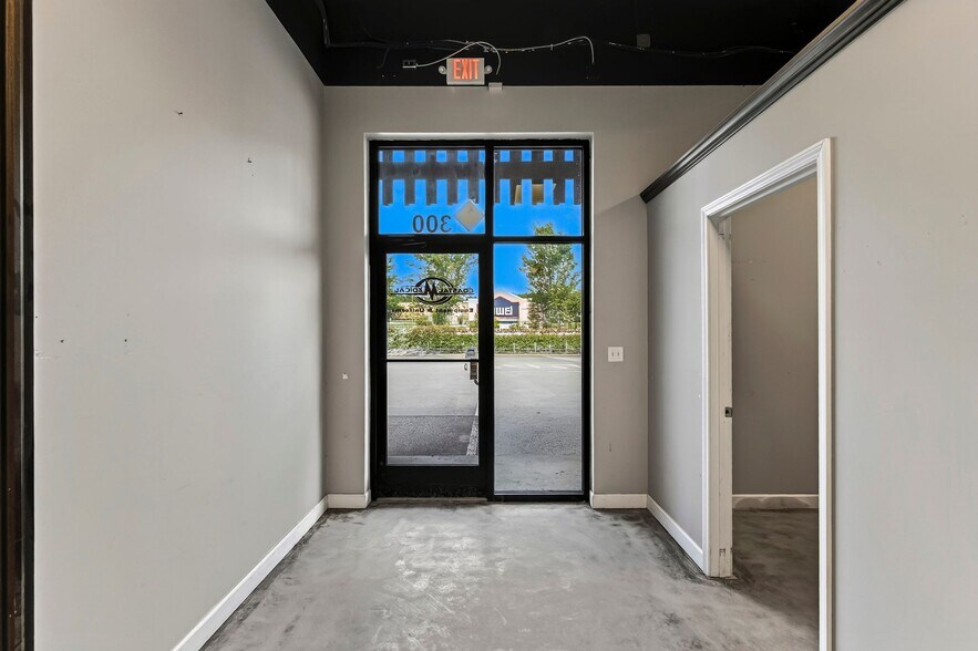 More Photos Of 1557 Pooler Pky, Pooler Storefront Retail Office For Lease