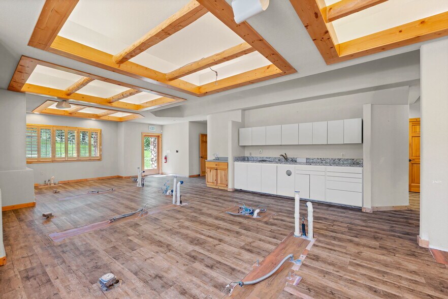 More Photos Of 101 Sundial Dr, Woodland Park Medical For Sale