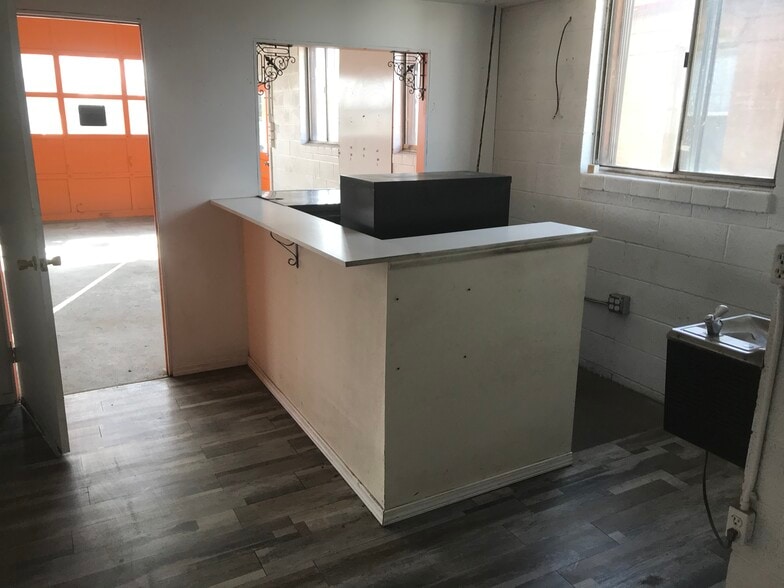 More Photos Of 525 W 7th St, Pueblo Warehouse For Sale