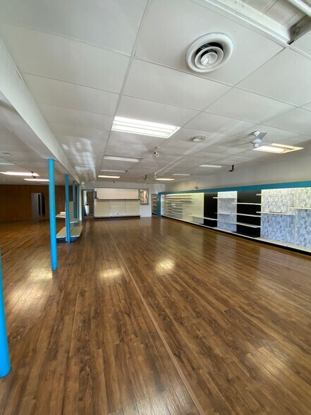 More Photos Of 122-124 Depot St, Gardner Drugstore For Sale