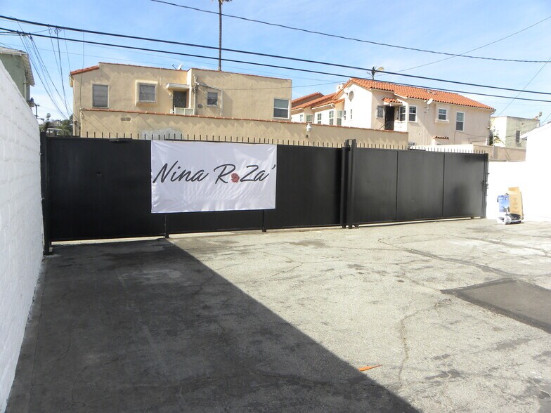 More Photos Of 4225 Crenshaw Blvd, Los Angeles Bar For Lease