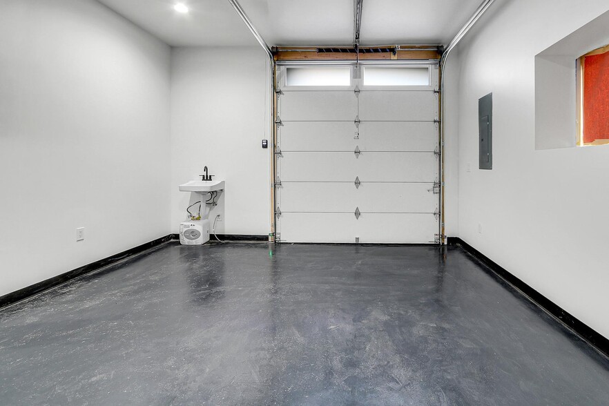 More Photos Of 3519-3521 6th Ave, Tacoma Office For Sale