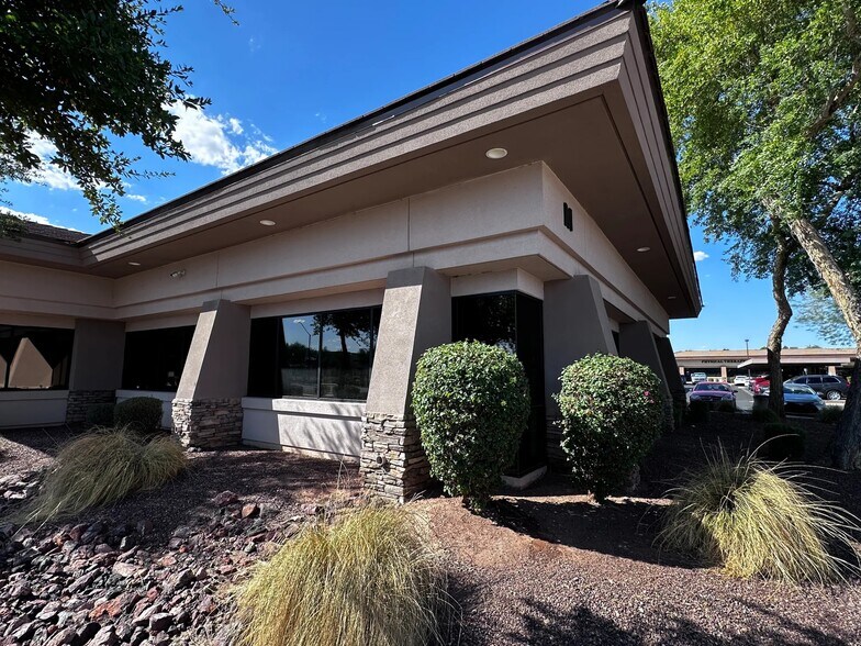 More Photos Of 10320 W McDowell Rd, Avondale Office For Lease