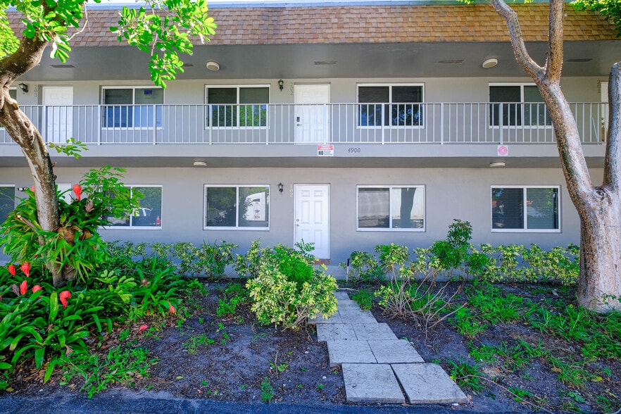 More Photos Of 4900 NW 10th Ave, Fort Lauderdale Apartments For Sale