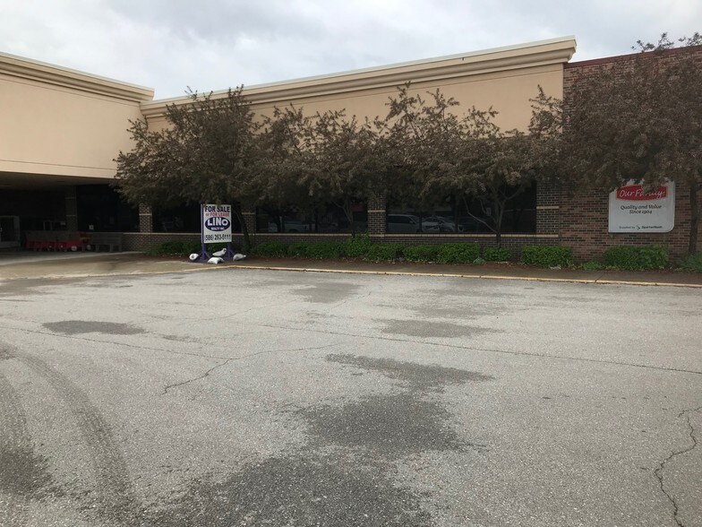 More Photos Of 35-44 Kristian St, Sandusky General Retail For Lease